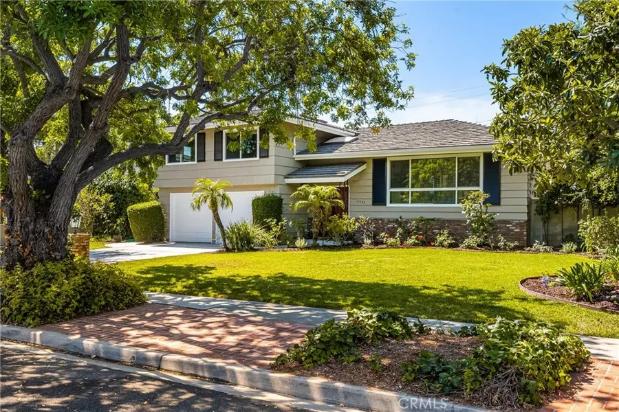 17542 Rainier DR, North Tustin, CA 92705