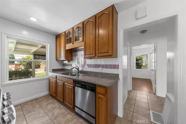 Long Beach, CA 90807,4903 Brayton AVE