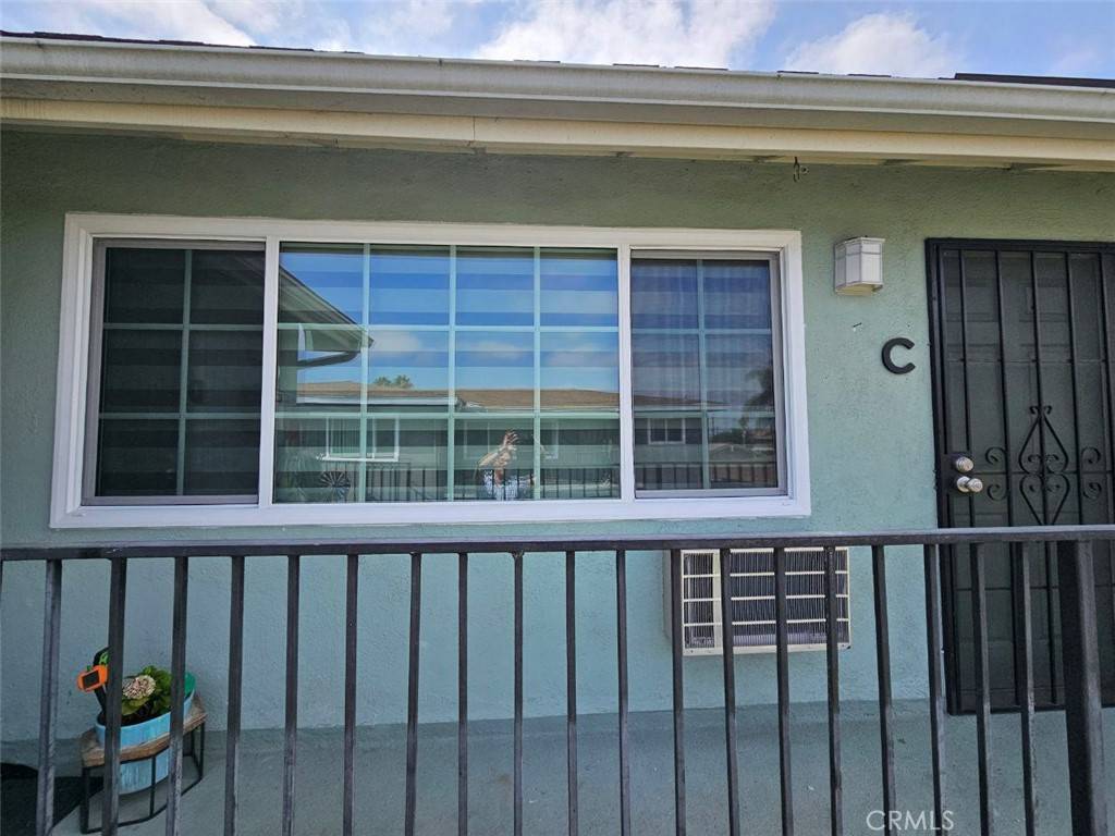 Cypress, CA 90630,6081 Lemon AVE #C
