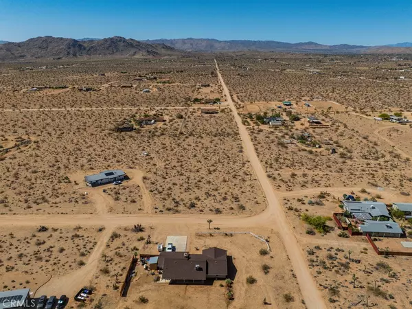 Joshua Tree, CA 92252,60119 Sunny Sands DR