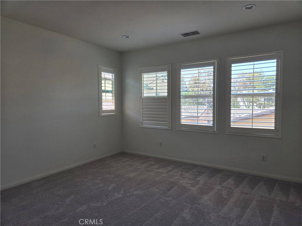 Tustin, CA 92782,73 Barnes RD