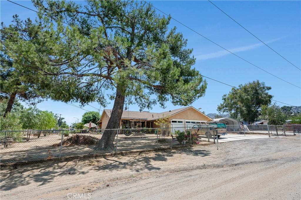 29905 Nuevo RD, Nuevo, CA 92567