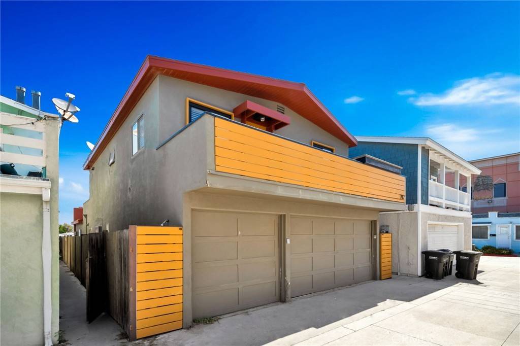 Newport Beach, CA 92661,217 E Balboa BLVD