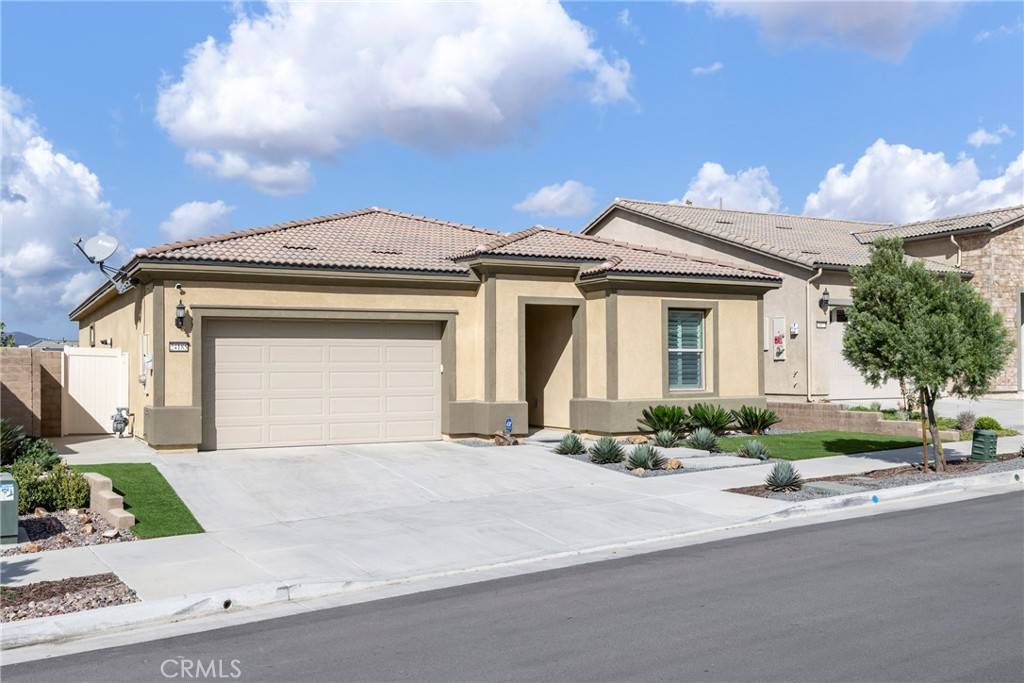 Corona, CA 92883,24185 Sprout DR