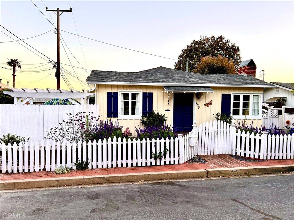 425 Monterey DR, Laguna Beach, CA 92651