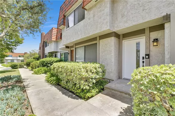 Rancho Palos Verdes, CA 90275,27925 Ridgebluff CT