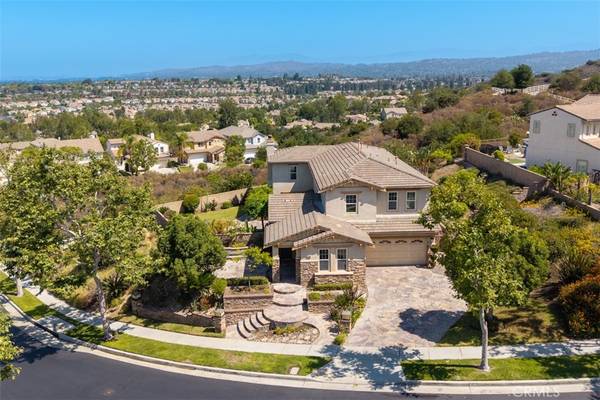 2889 Muir Trail DR,  Fullerton,  CA 92833