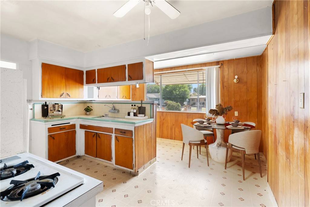 San Bernardino, CA 92404,1450 Pepper Tree LN