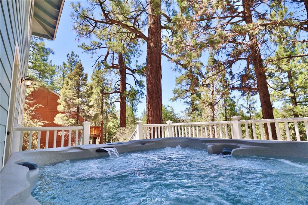 Big Bear City, CA 92314,550 Villa Grove AVE