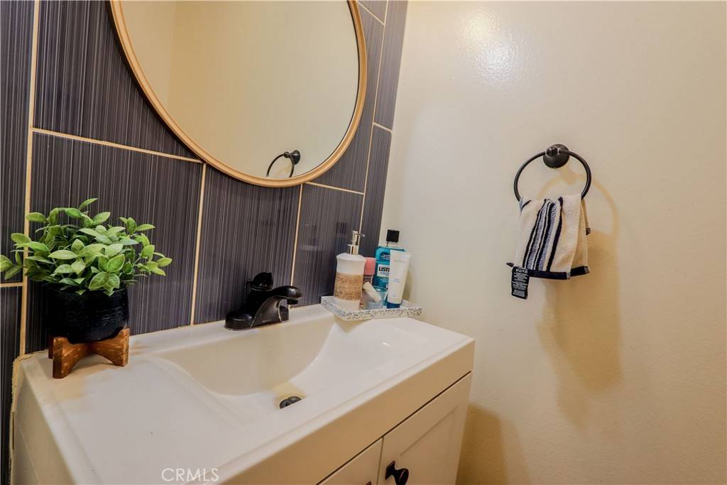 Montebello, CA 90640,1301 S Greenwood AVE #44