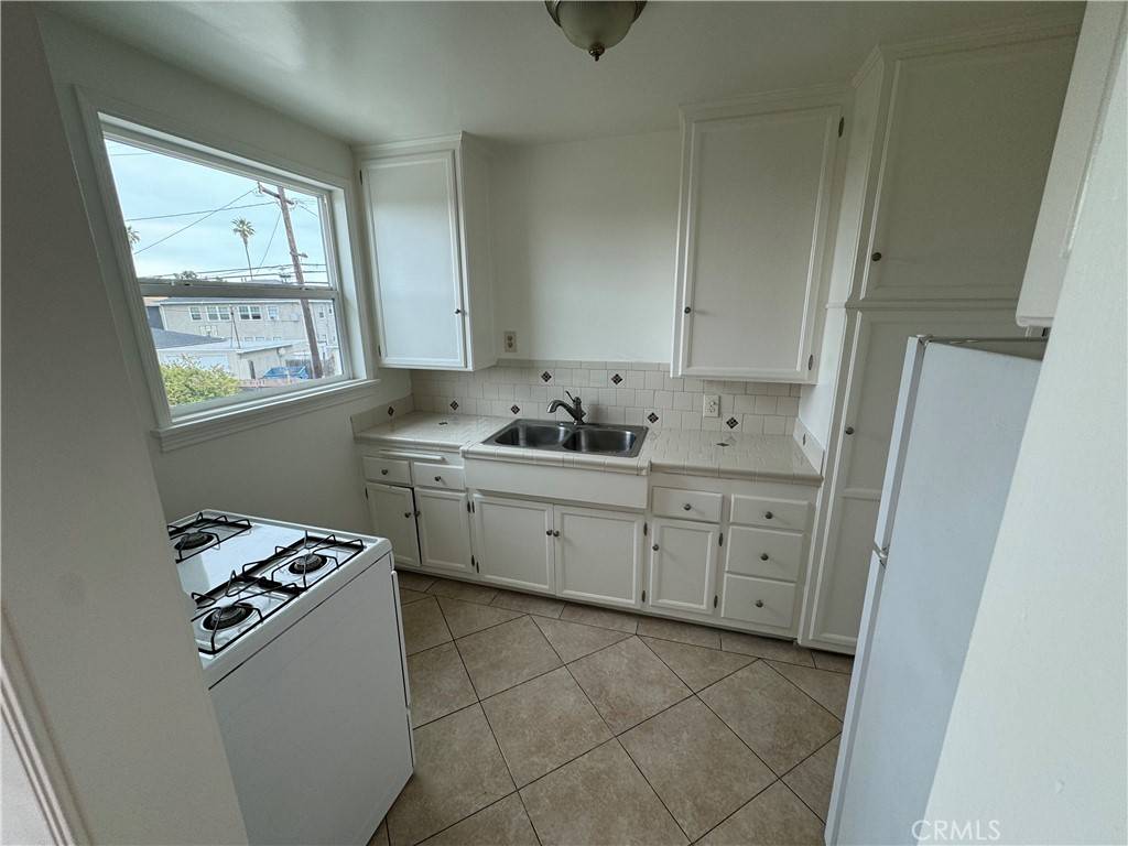 Long Beach, CA 90807,4458 Linden Ave #4