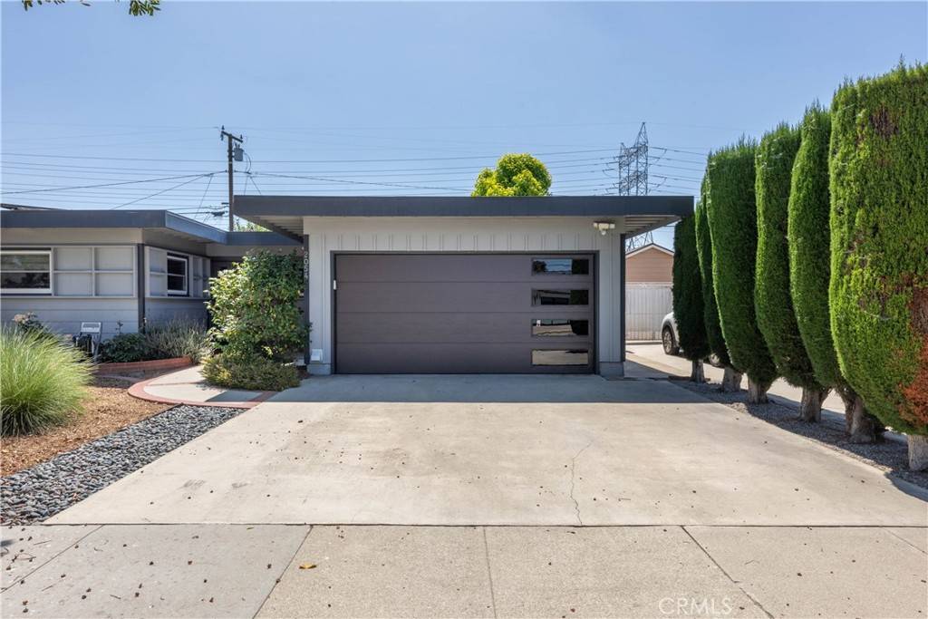 Long Beach, CA 90815,2054 Pattiz AVE