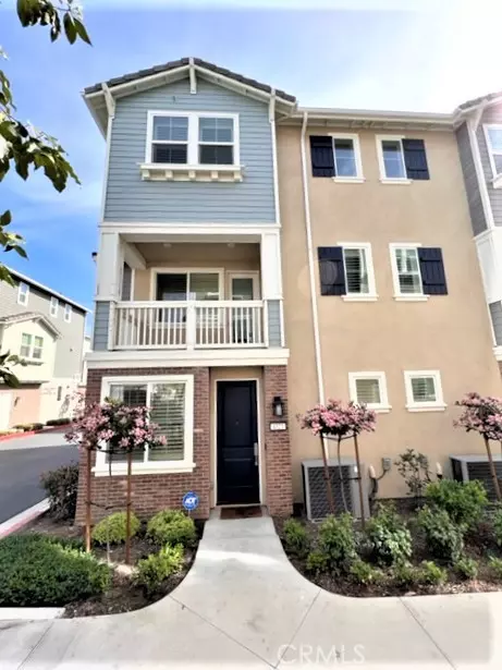 Yorba Linda, CA 92886,4321 Canyon Coral LN