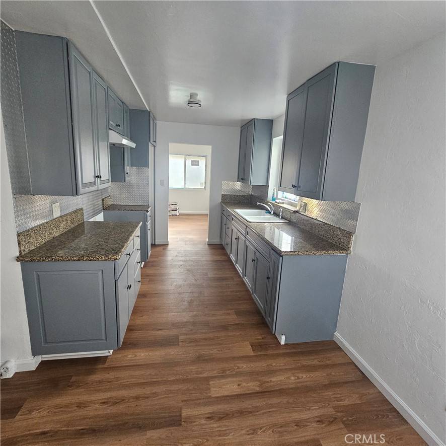 Bakersfield, CA 93304,145 T ST
