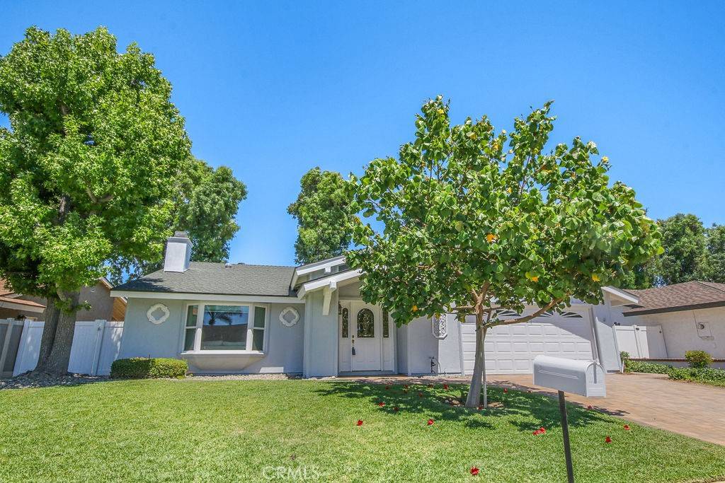 Yorba Linda, CA 92886,4792 Wisteria DR