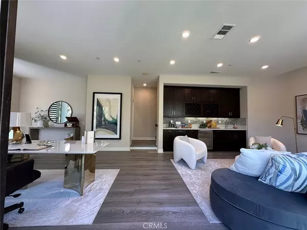 Irvine, CA 92618,195 Stellar