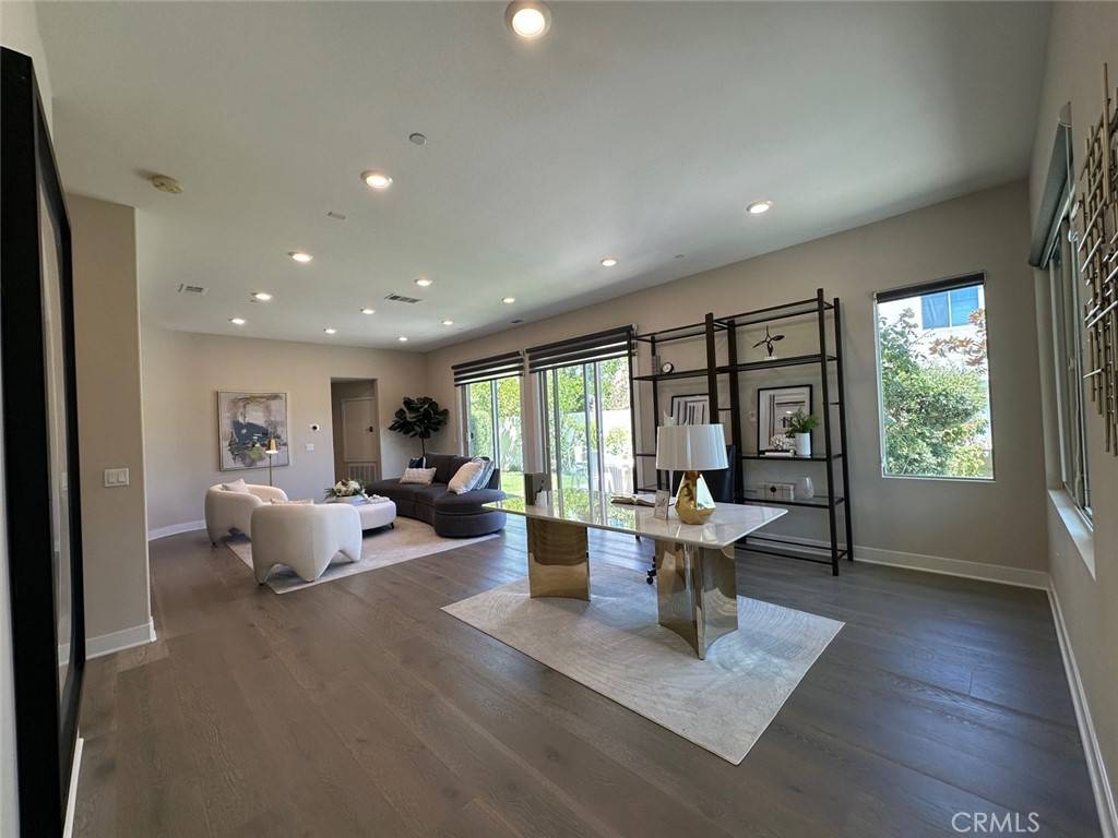 Irvine, CA 92618,195 Stellar