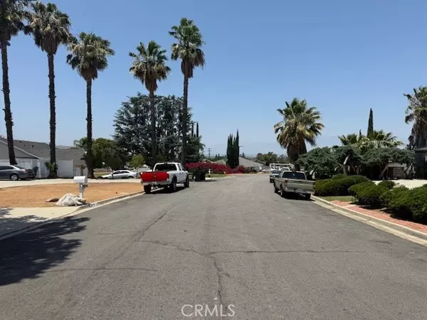 Corona, CA 92882,2089 Monterey Peninsula DR