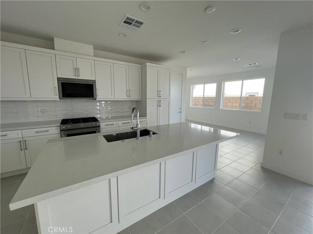 Palm Desert, CA 92211,75261 Buckley
