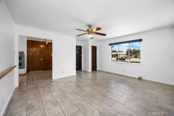 Santa Ana, CA 92704,2006 W Wilshire AVE