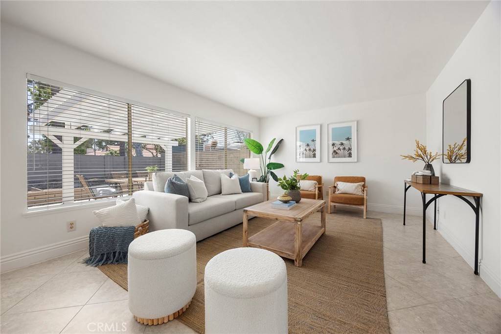 18312 Hartlund LN, Huntington Beach, CA 92646