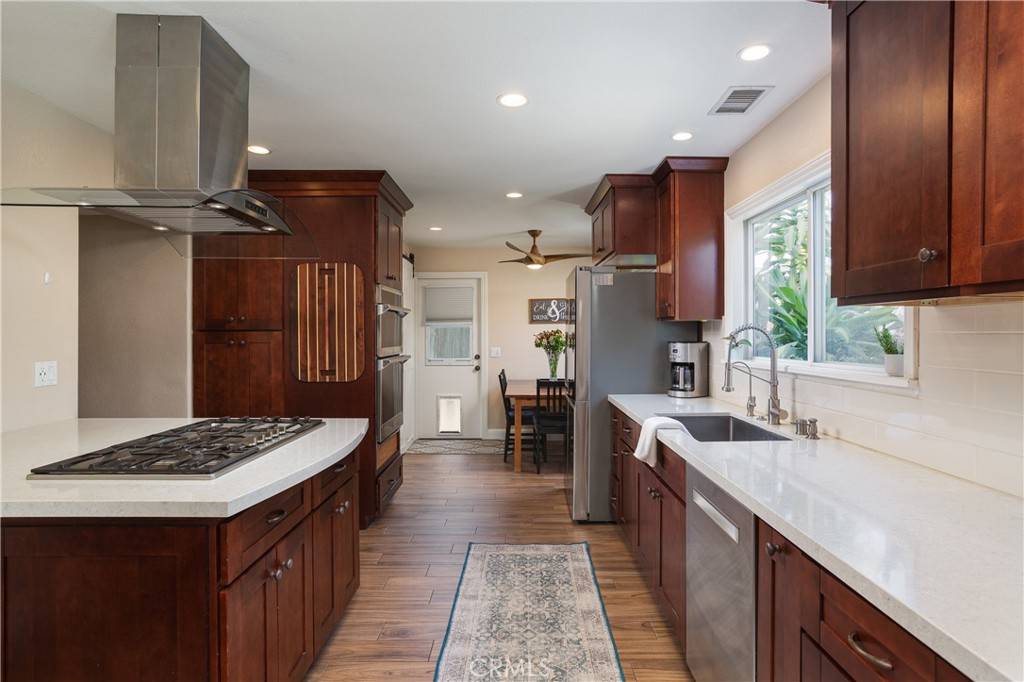 Costa Mesa, CA 92626,3131 Lincoln WAY