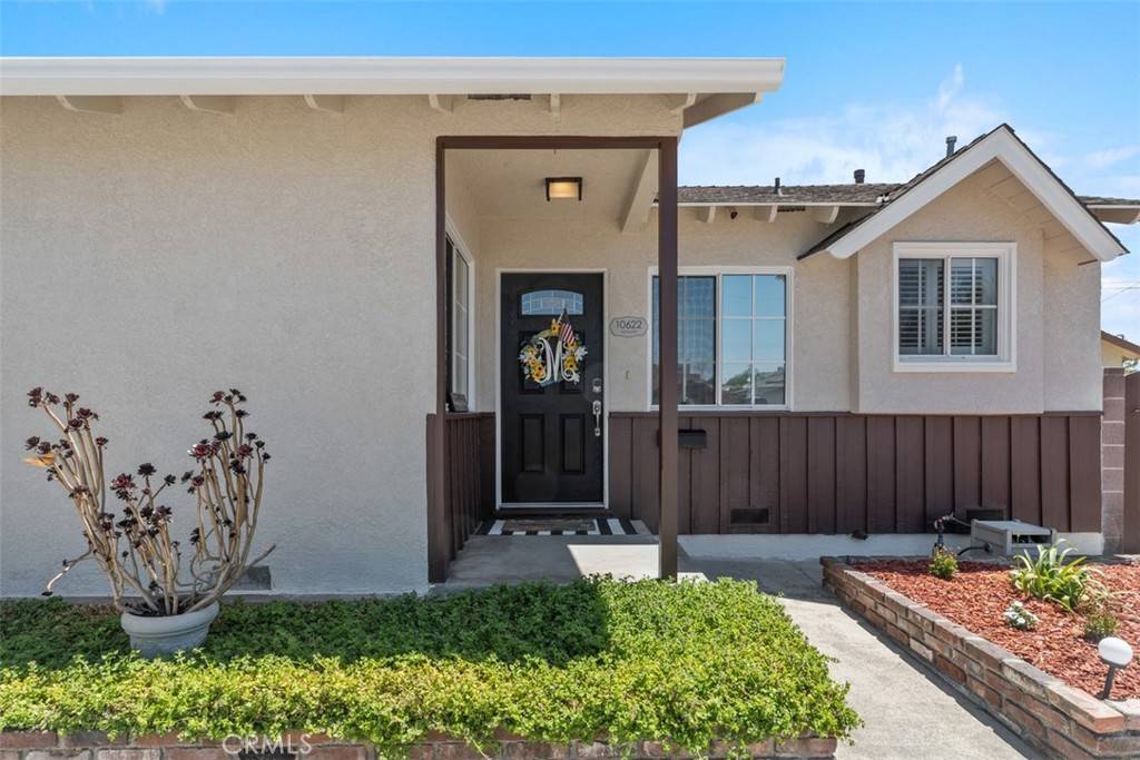 Bellflower, CA 90706,10622 Ashworth ST