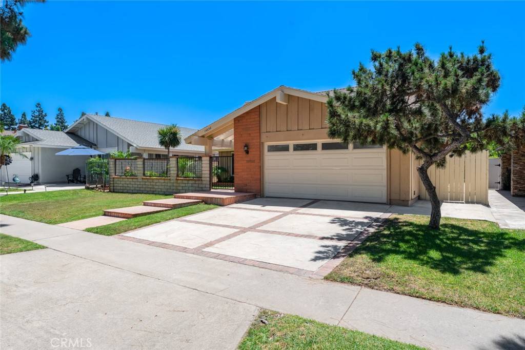 Tustin, CA 92780,14652 Devonshire AVE