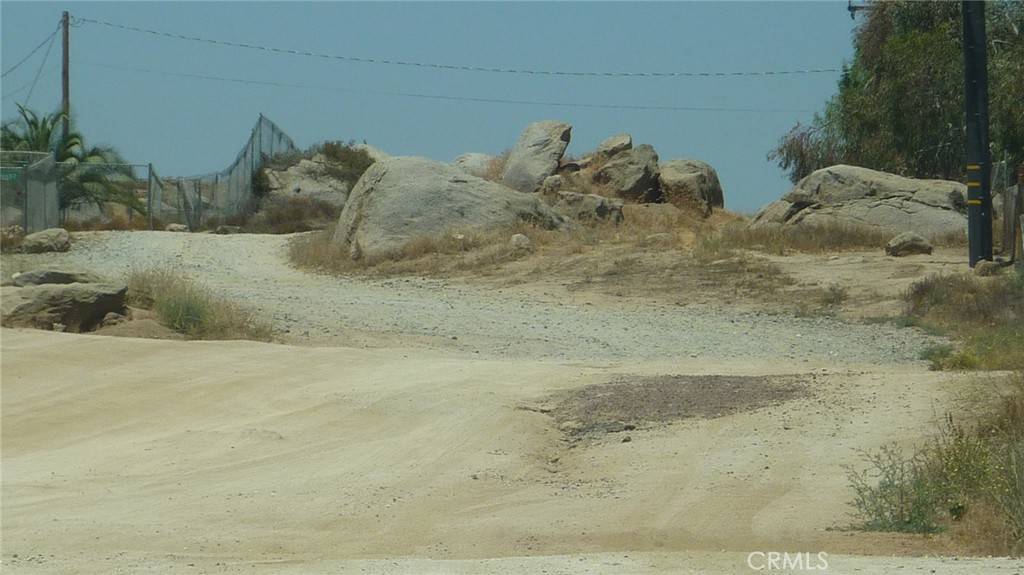Perris, CA 92570,20697 Kelly LN