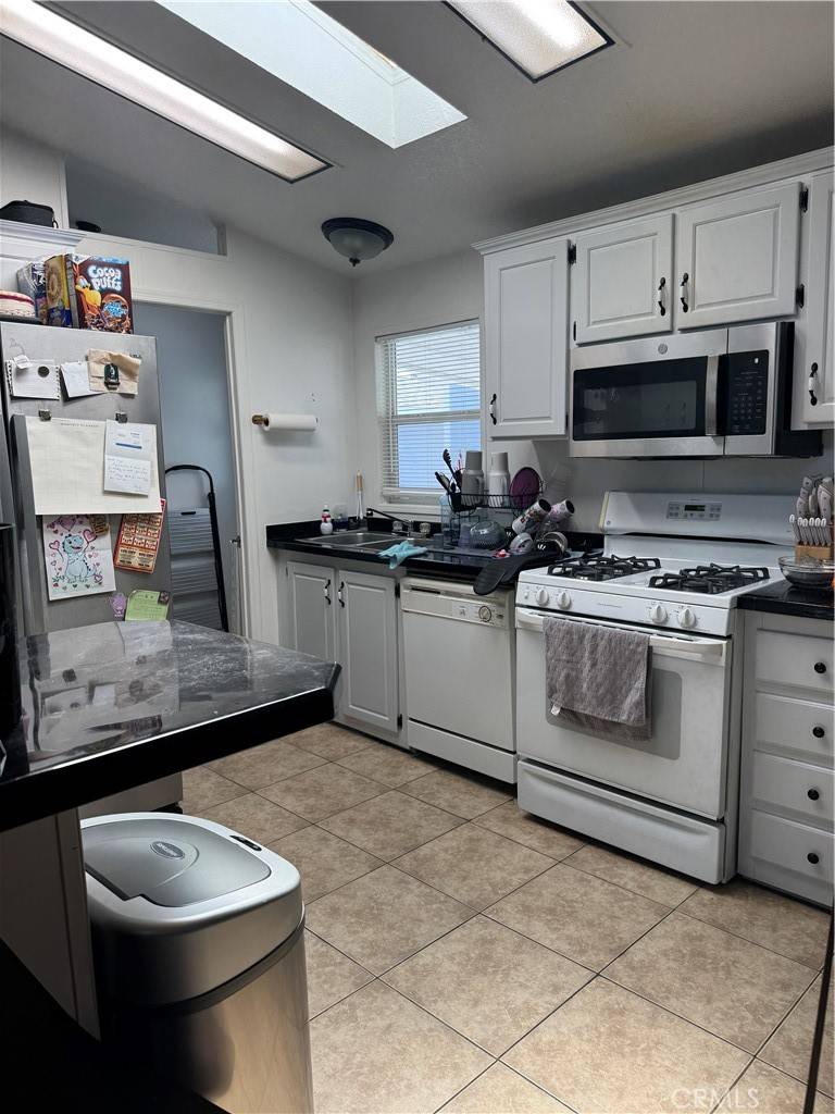 Jurupa Valley, CA 92509,4041 Pedley RD #13