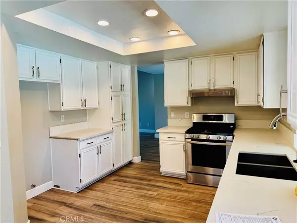 Temecula, CA 92591,39780 Oak Cliff DR