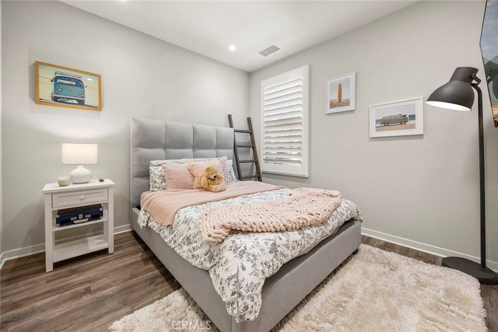 Irvine, CA 92618,144 Elkhorn
