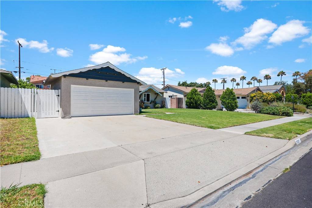 Anaheim, CA 92802,1131 W Beacon AVE