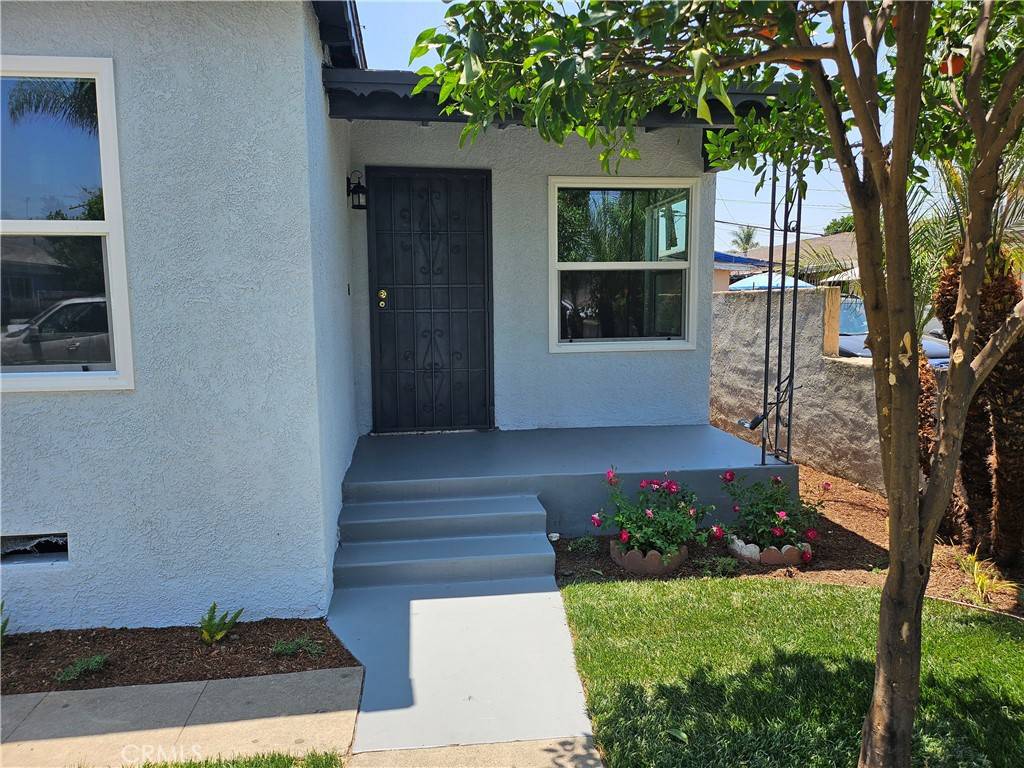 Compton, CA 90221,4618 E Linsley ST