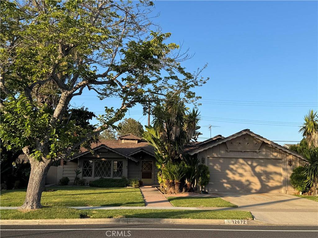 Los Alamitos, CA 90720,12672 Foster RD