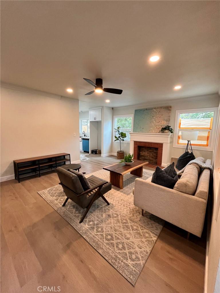 Pacoima, CA 91331,13723 Pinney ST