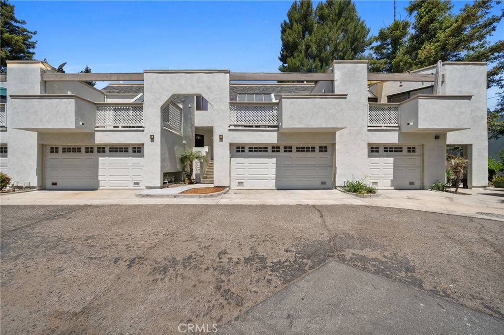 Orange, CA 92869,222 N Singingwood ST #9