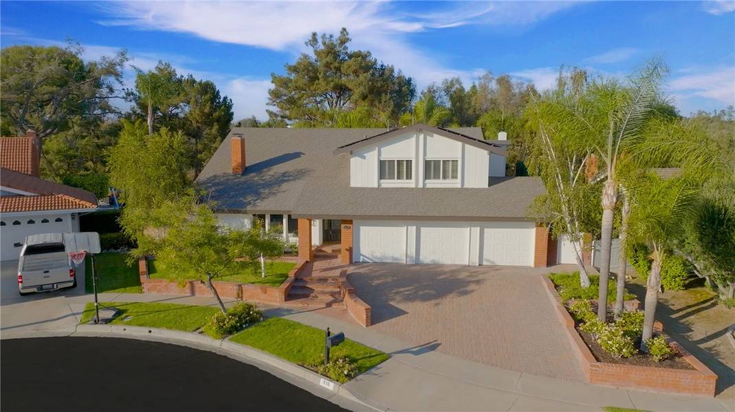 916 N Malden AVE, Fullerton, CA 92832