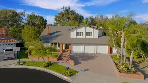 916 N Malden AVE, Fullerton, CA 92832