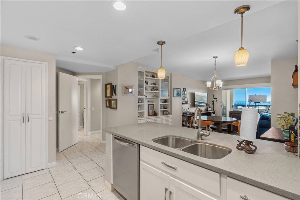 Long Beach, CA 90802,525 E Seaside WAY #905