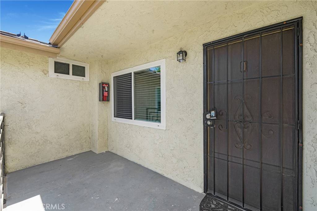 Brea, CA 92821,217 E Acacia ST #D
