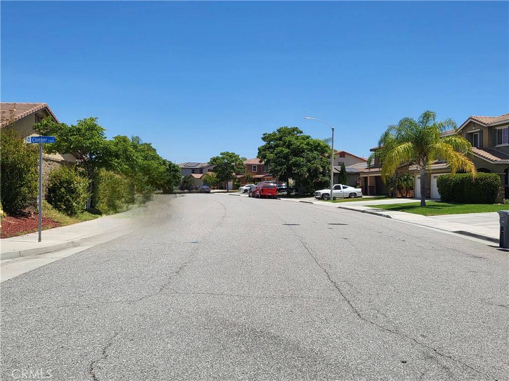 Lake Elsinore, CA 92532,53020 Climber CT