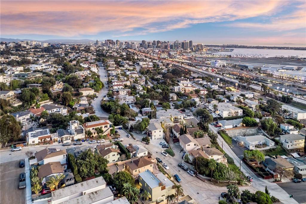 San Diego, CA 92103,1570 Linwood ST