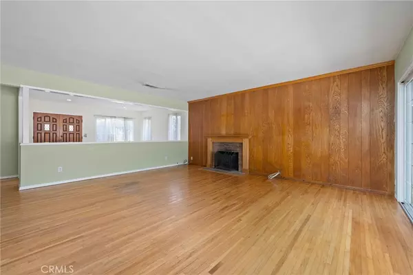 Long Beach, CA 90808,3048 Knoxville AVE