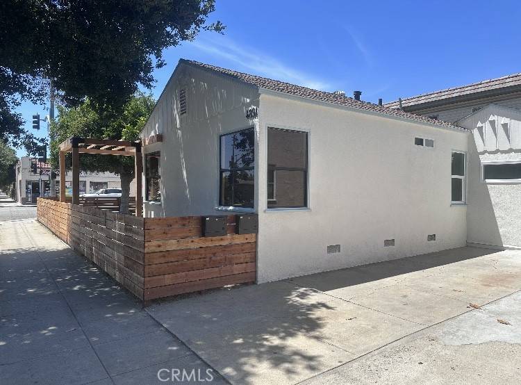 Long Beach, CA 90806,489 W Hill ST