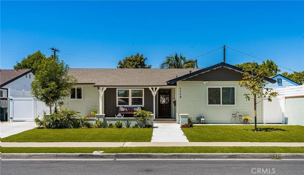 1113 W 15th ST, Santa Ana, CA 92706