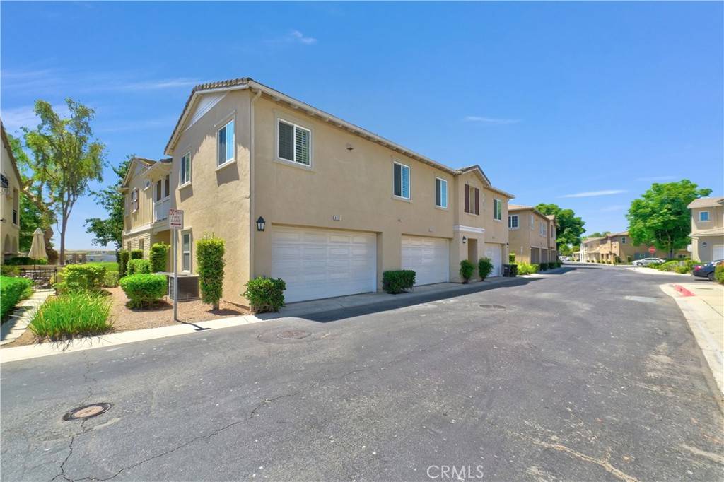 Chino, CA 91708,8152 W Preserve LOOP