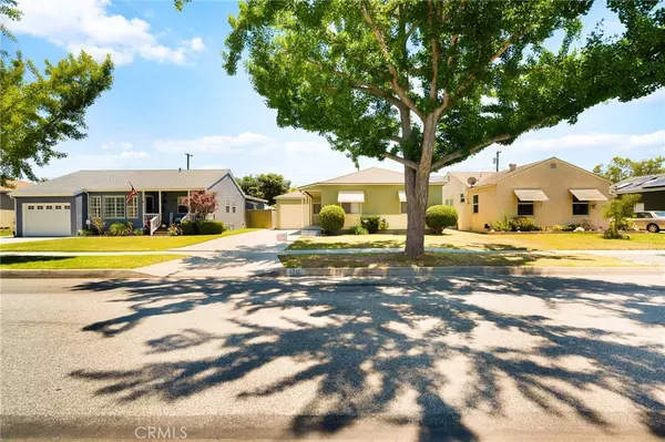 Lakewood, CA 90712,5316 Lorelei AVE