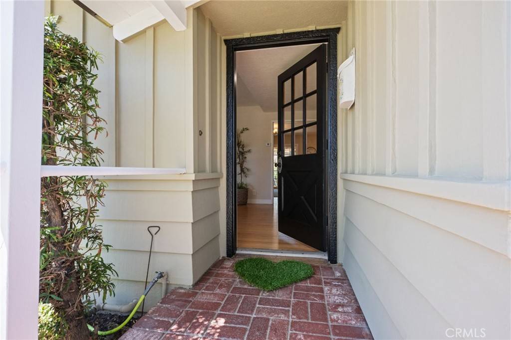 Santa Ana, CA 92706,939 W Orange RD