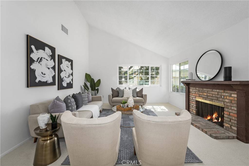 Yorba Linda, CA 92886,19721 Dunsmuir PLZ
